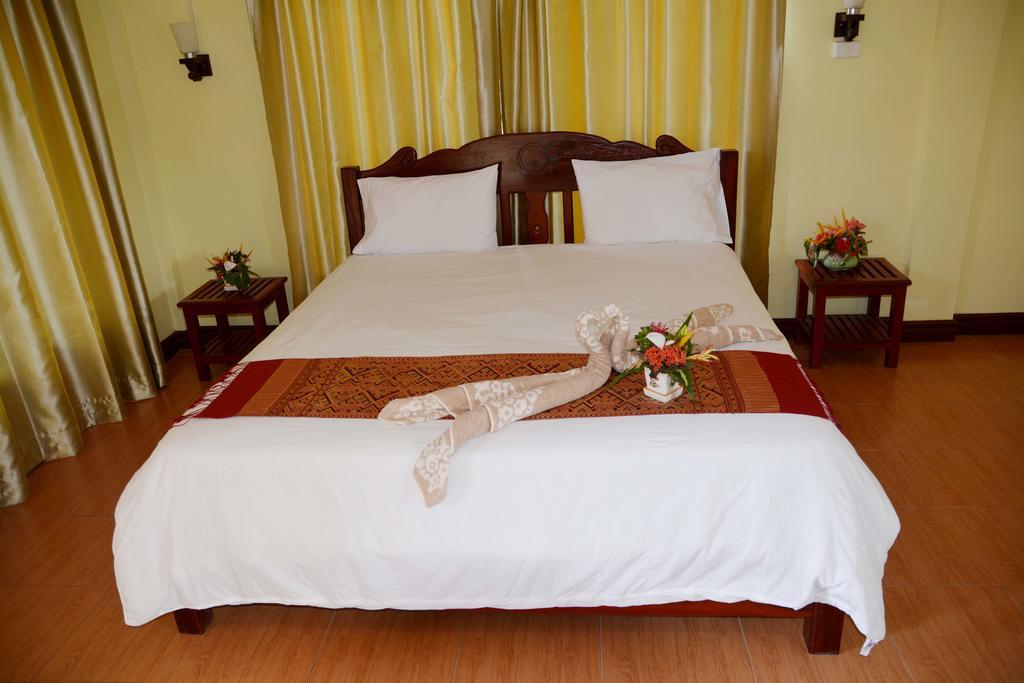 Hotel Vilayvong Vang Vieng Extérieur photo