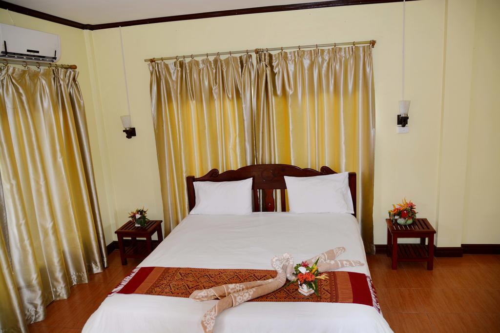 Hotel Vilayvong Vang Vieng Extérieur photo